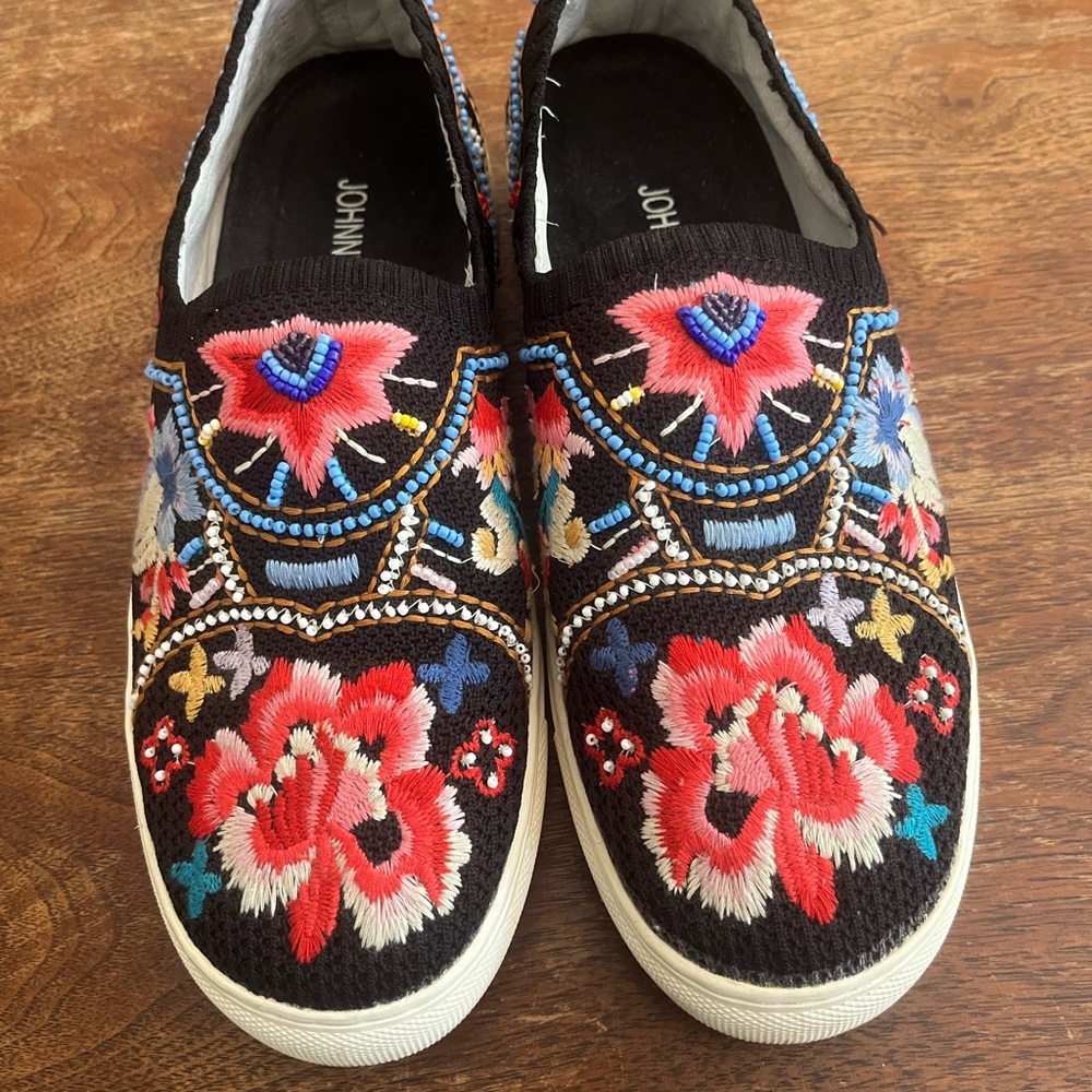 Johnny Was Festival Sneakers Embroidered 6.5 Gorgeous beading-beautiful  shoe